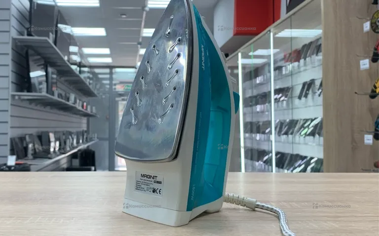 Утюг MAGNET RMI-1714