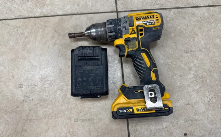 Шуруповерт Dewalt dcd791