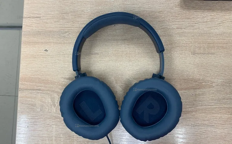 Наушники  jbl quantum
