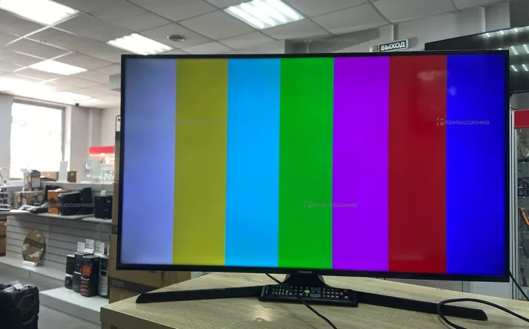 Телевизор Samsung UE40J6200AU