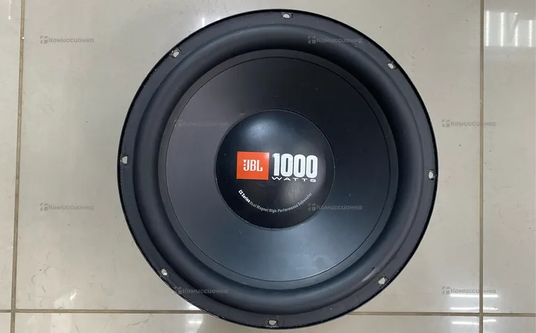 Сабвуфер  JBL 1000WATS