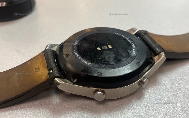 Часы  Samsung Gear S3 Classic