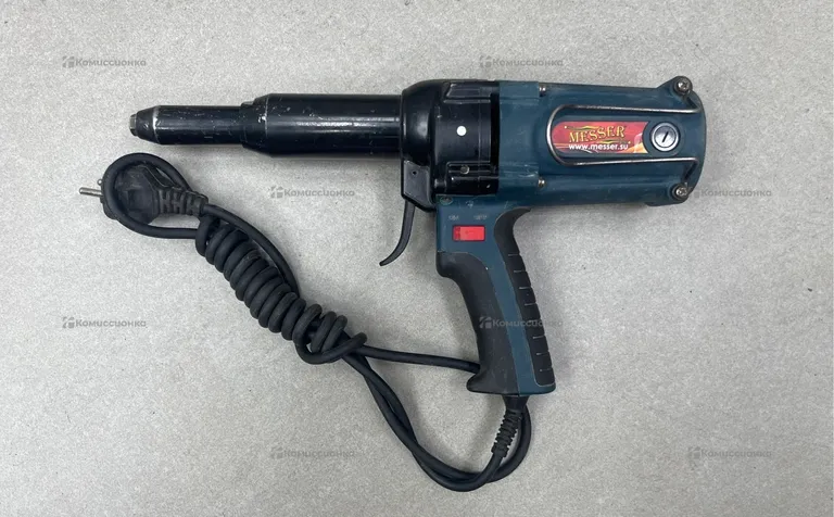 Заклепочник Tome-proof TAC500