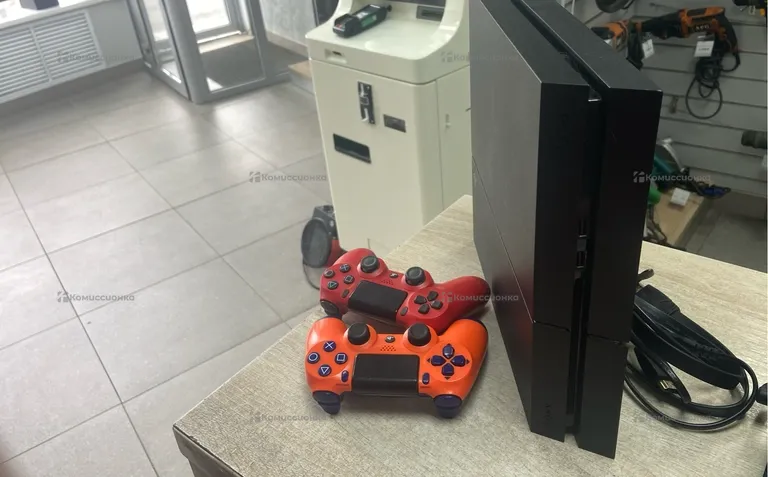 Приставка PlayStation ps4