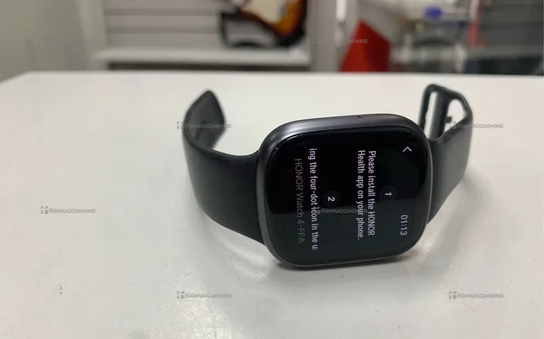 Часы  Honor Watch 4