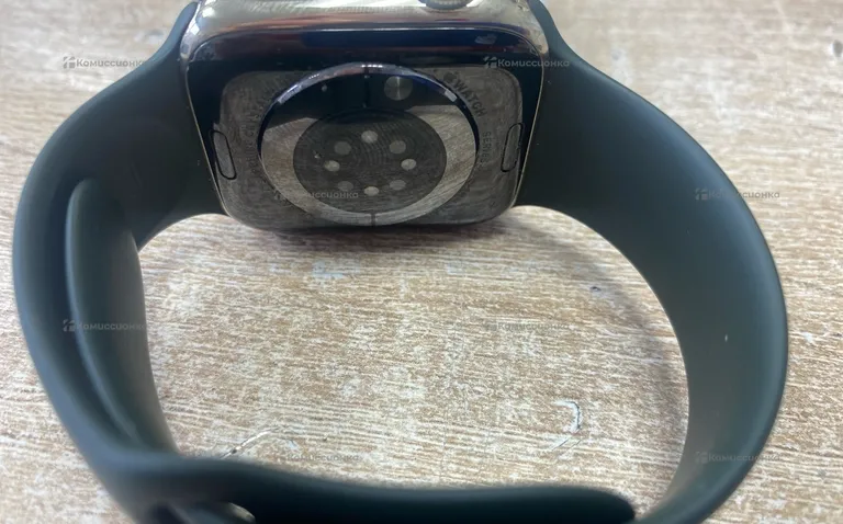 Часы  Apple Watch s6 44mm