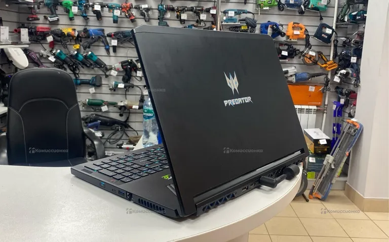 Acer Predator Triton 700 PT715-51