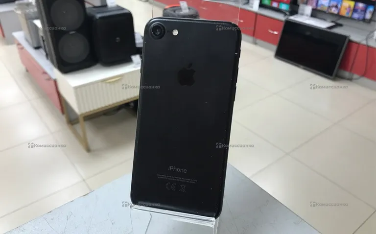 Apple iPhone 7 128 ГБ.