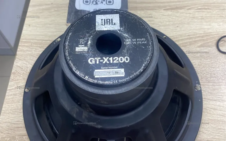Сабвуфер 12r  JBL GTX 1200 WATTS