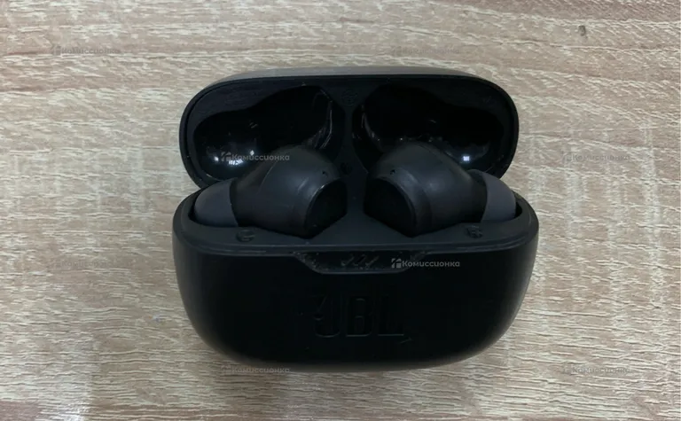 Наушники  JBL buds