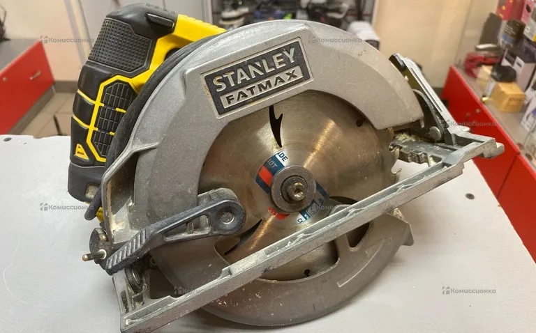 Циркулярная пила Stanley Fatmax FME301