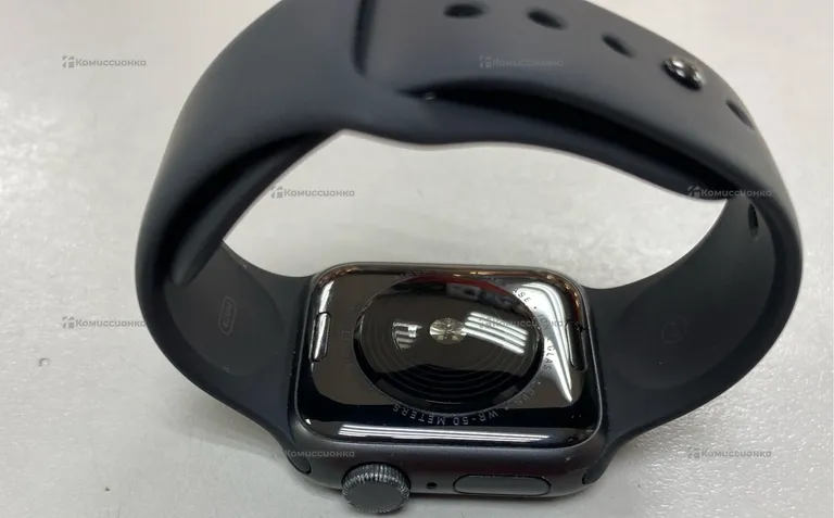 Часы APPLE WATCH SE 1