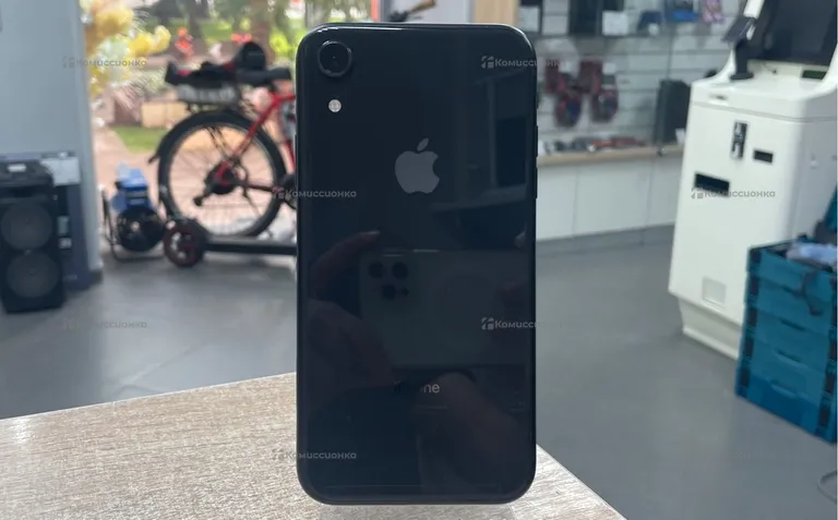 Apple iPhone Xr 64 ГБ