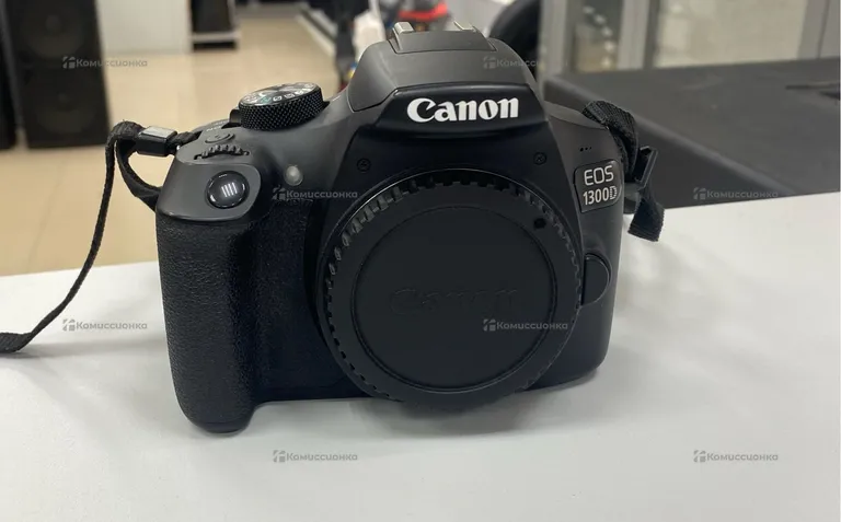 Фотоопарат Canon 1300d