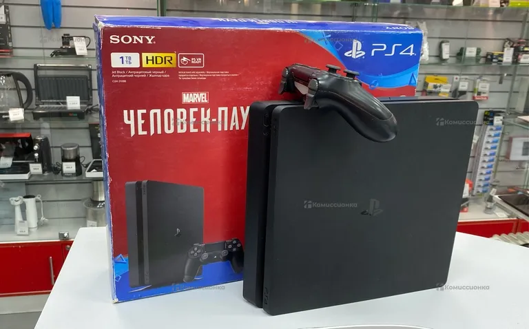 PS4 slim 1 Tb
