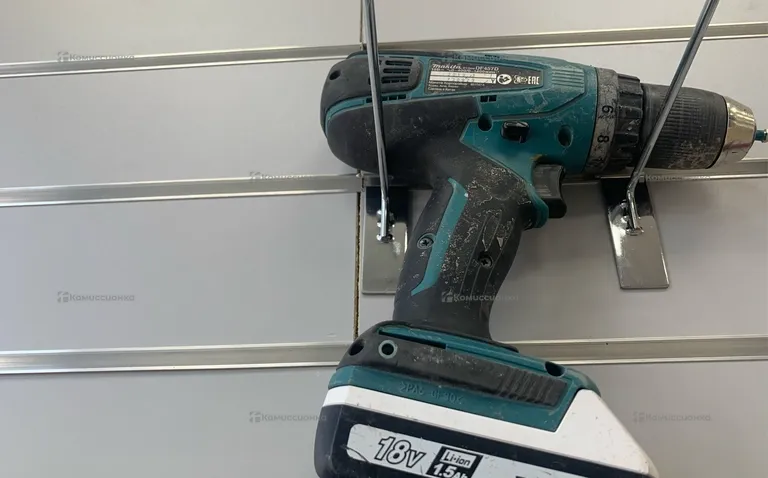 дрель шуруповерт Makita DF457D