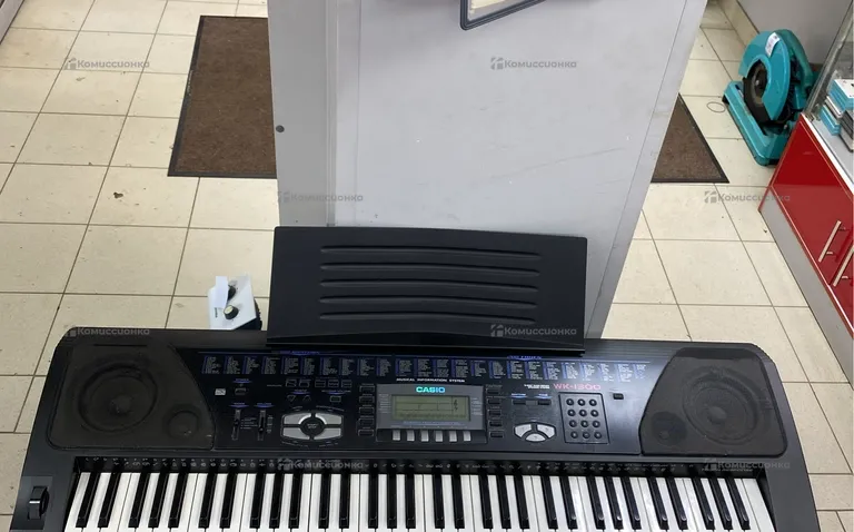 Синтезатор Casio wk-1300