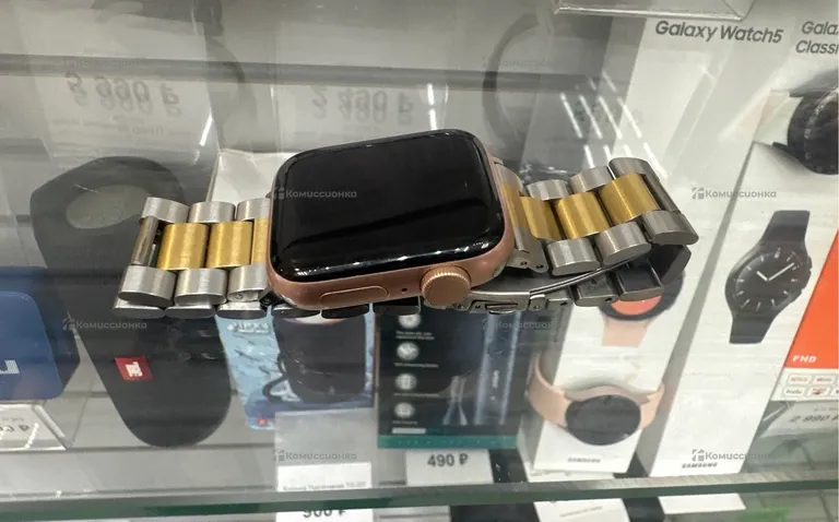 Часы  Apple Watch SE 40