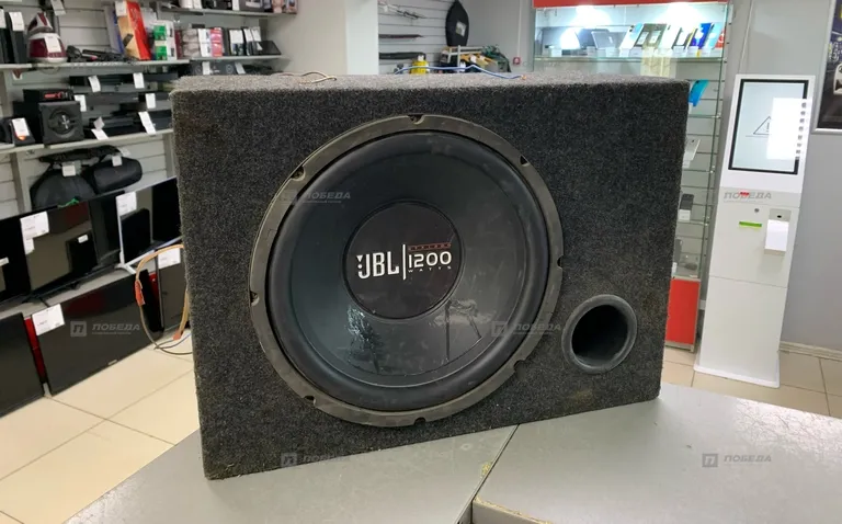 Сабвуфер JBL 1200 Watts