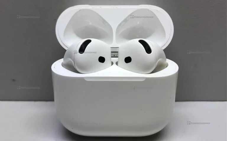 Наушники  Airpods 4