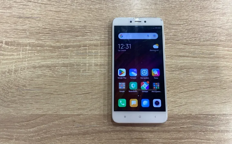 Xiaomi Redmi 4X 2/16 ГБ