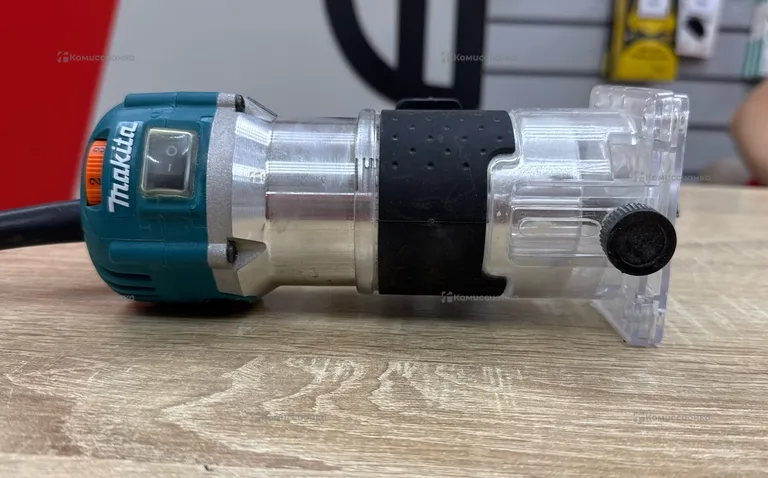 Мини фрезер Makita