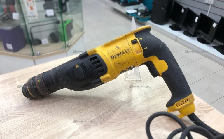 Перфоратор DeWalt D25T34