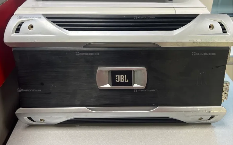 Усилитель  JBL GT0 1004