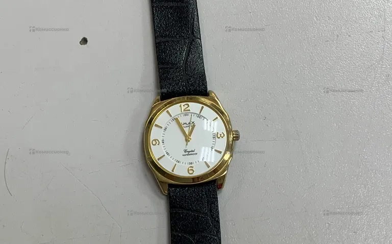 Часы Omax