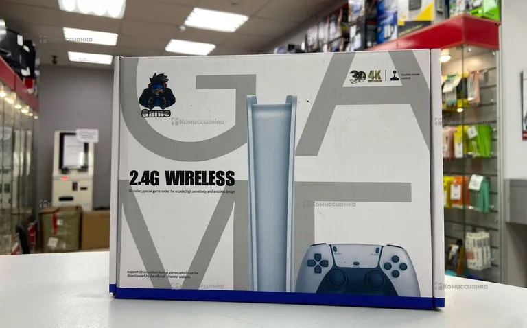 Игровая консоль белая