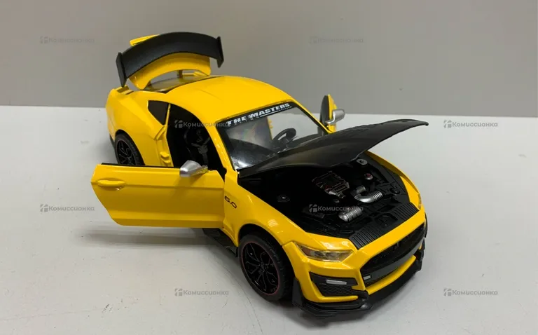 Автомобиль Ford Mustang Shelby GT500