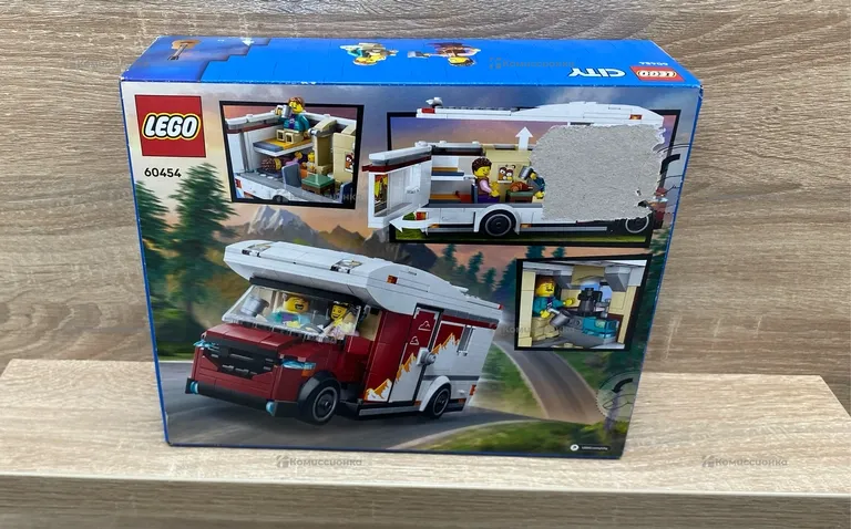 Конструктор LEGO CITY Турестический фургон