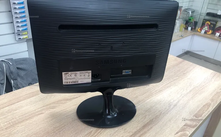 Монитор Samsung SyncMaster B1930NW