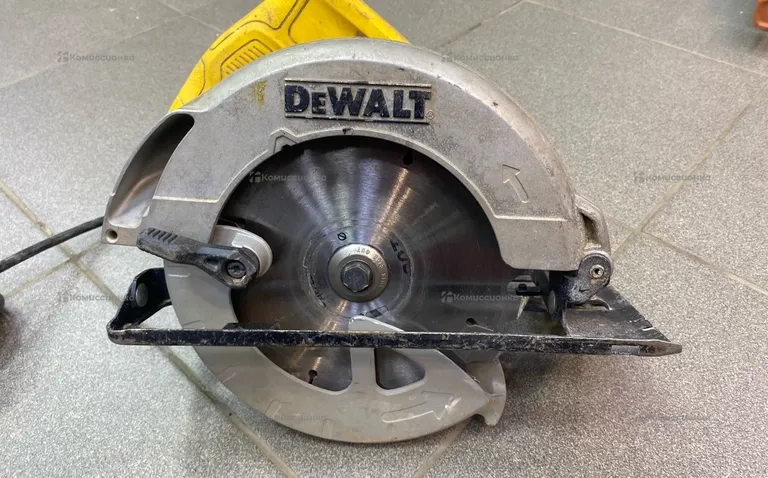 Дисковая пила dewalt DWE560