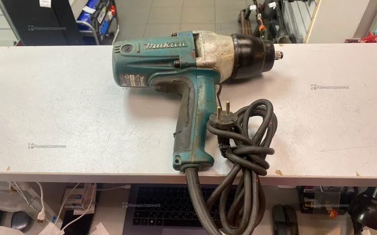 Гайковерт makita TW0350