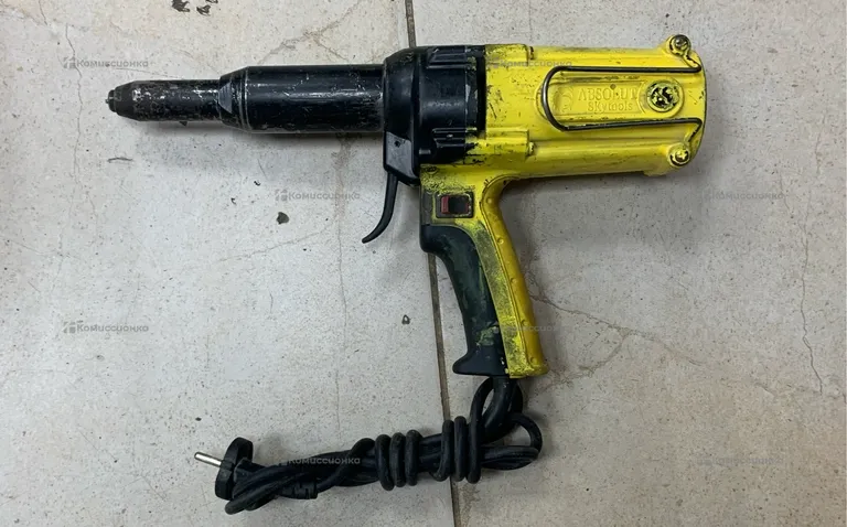 Заклепочник Absolut skytools  SK1008