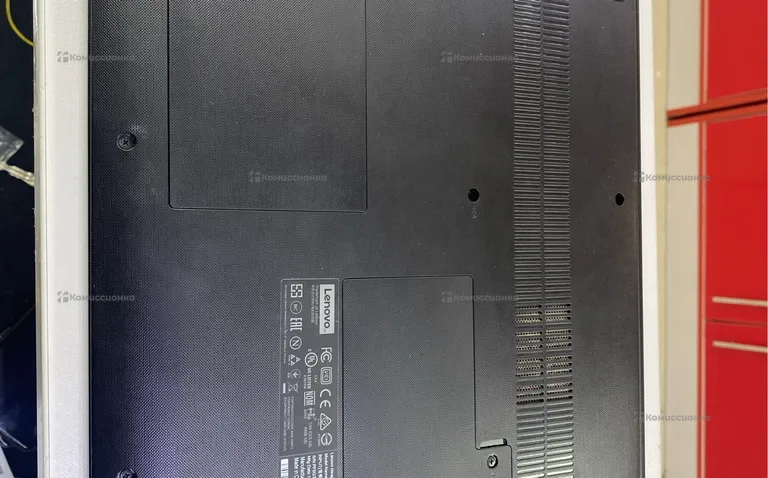 Ноутбук  Lenovo i3-6006u/Geforce920m