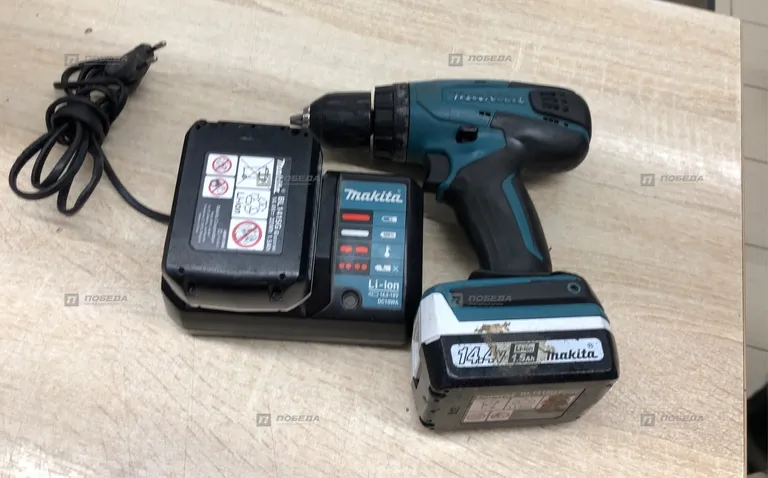 дрель шуруповерт Makita DF347D