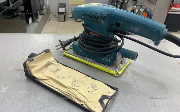 Шлиф-машинка Makita BO3700