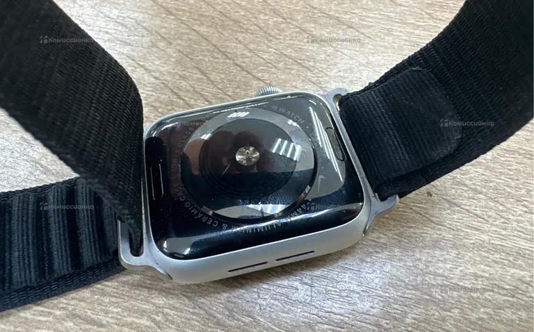 Часы  APPLE WATCH 5 Nike 44mm