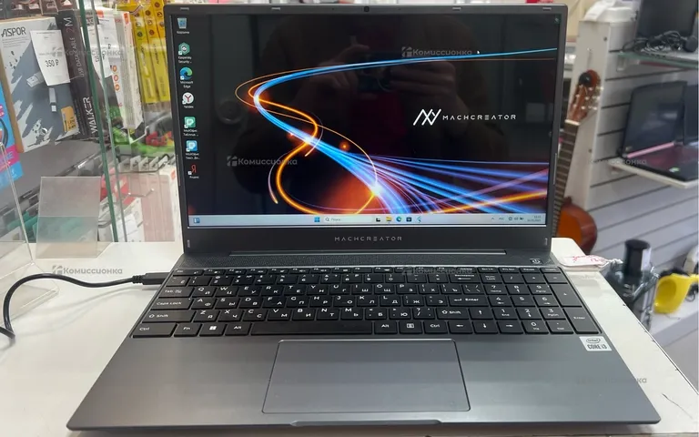 Ноутбук Machreator One i3