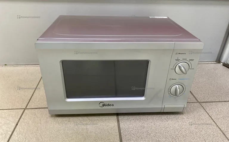 Микроволновая печь Midea MM720CPI-S