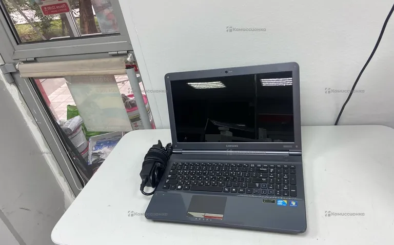Ноутбук Samsung Sens RG510