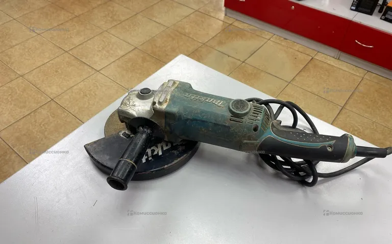 УШМ makita GA9050