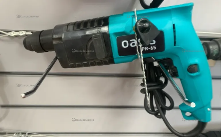 Перфоратор Oasis PR-65
