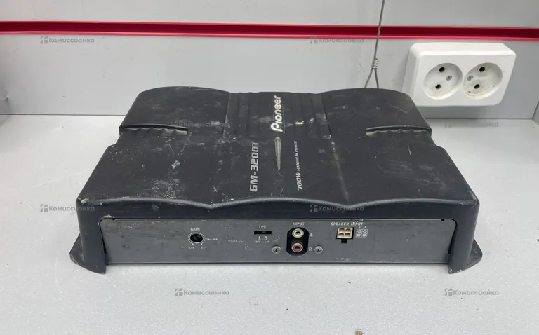 Усилитель  Pioneer GM-3200T