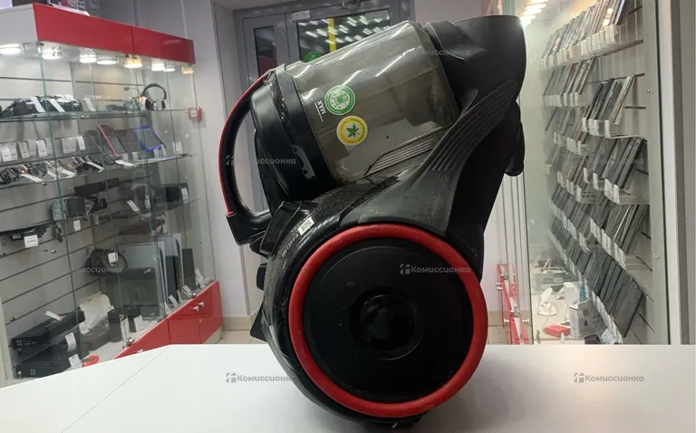 Пылесос  Samsung 390w