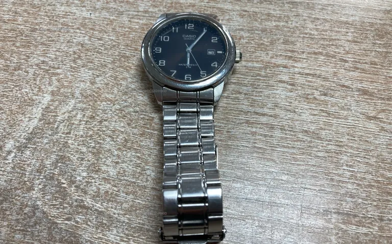 Часы CASIO QUARTZ 2784