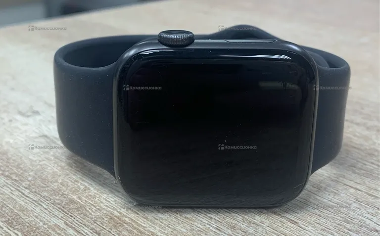 Часы Apple Watch Series 5 44mm