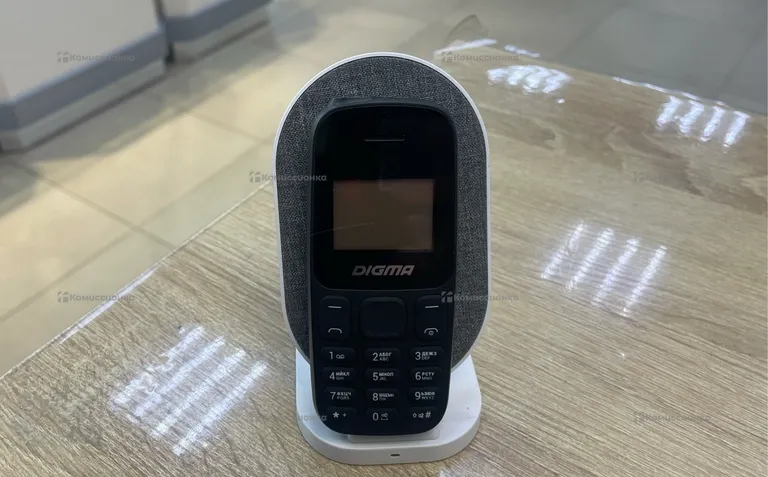 Digma LINX A106.